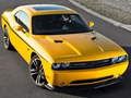 Gêm Dodge Challenger SRT8 llithro ar-lein