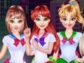 Gêm Gwisgad Ymladd y Frenhinitis Sailor Moon ar-lein