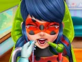 Gêm Heroiaid Miraculous Dentist Real ar-lein