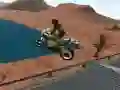 Gêm Stunts Beiciau ar drafodaeth ar yr autostrada ar-lein Gêm Stunts Beiciau ar drafodaeth ar yr autostrada ar-lein