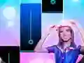 GĂȘm Ana Emilia Tileiau Piano ar-lein GĂȘm Ana Emilia Tileiau Piano ar-lein