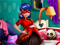 Gêm Addurn Beichi Ladybird ar-lein