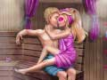 Gêm Super Doll Sauna Flirting ar-lein