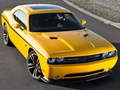Gêm Dodge Challenger SRT8 llithro ar-lein