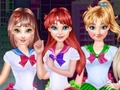 Gêm Gwisgad Ymladd y Frenhinitis Sailor Moon ar-lein